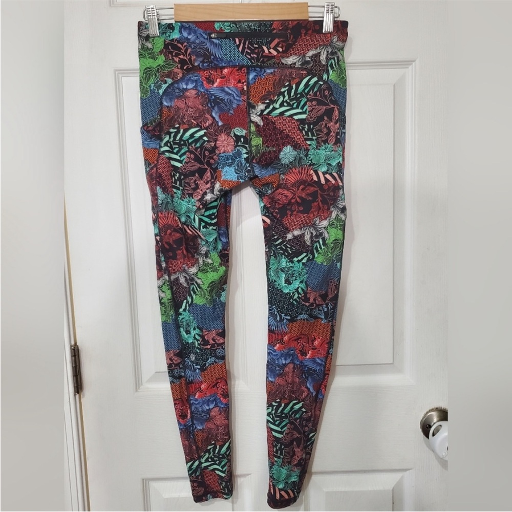 Lululemon Speed Up Tight *Full-On Luxtreme 28"
Zen Clash Multi - Picture 10 of 14